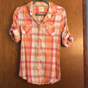 American Eagle lightweight plaid blouse